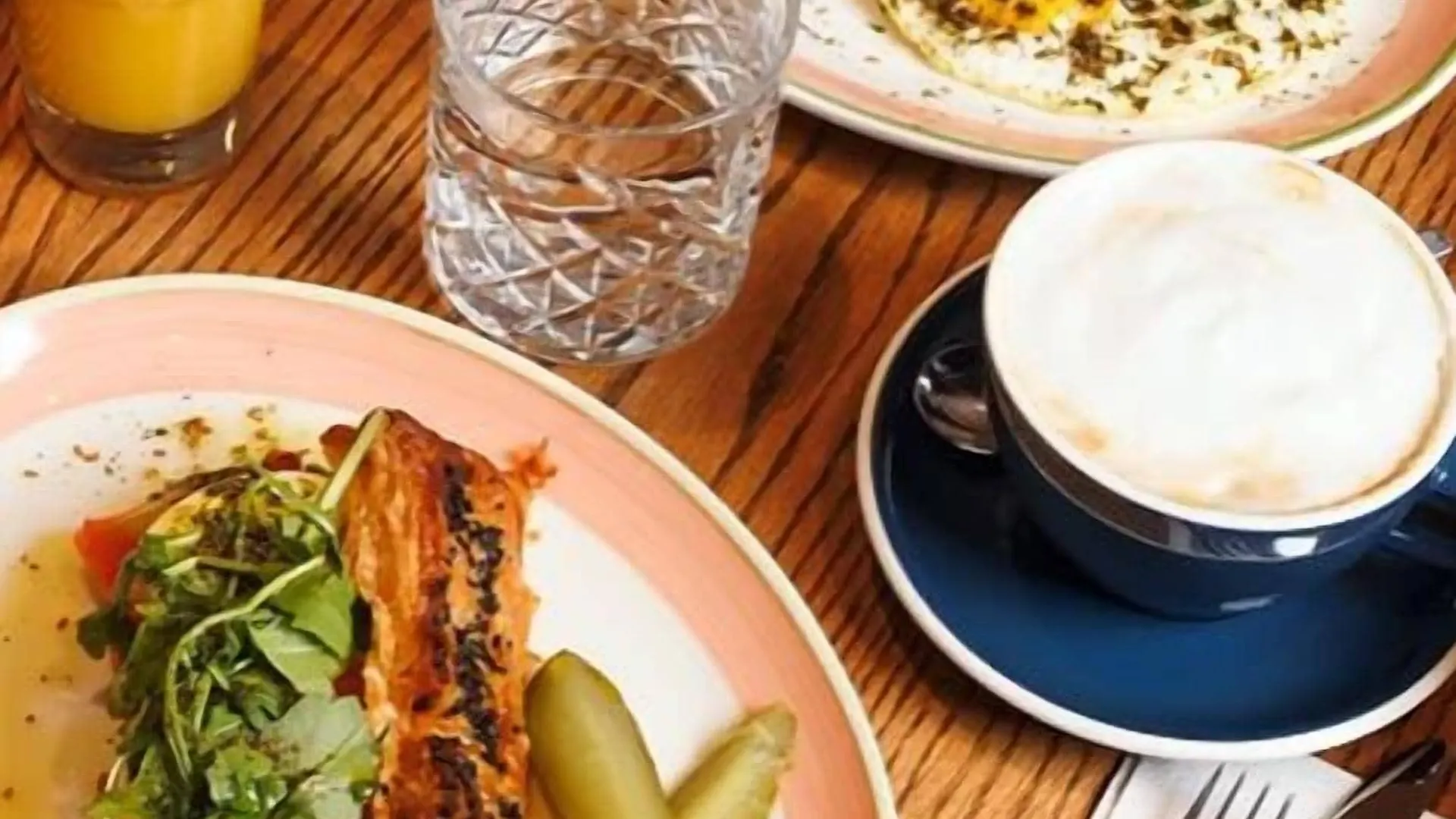 فندق فيكتوريا تورونتو