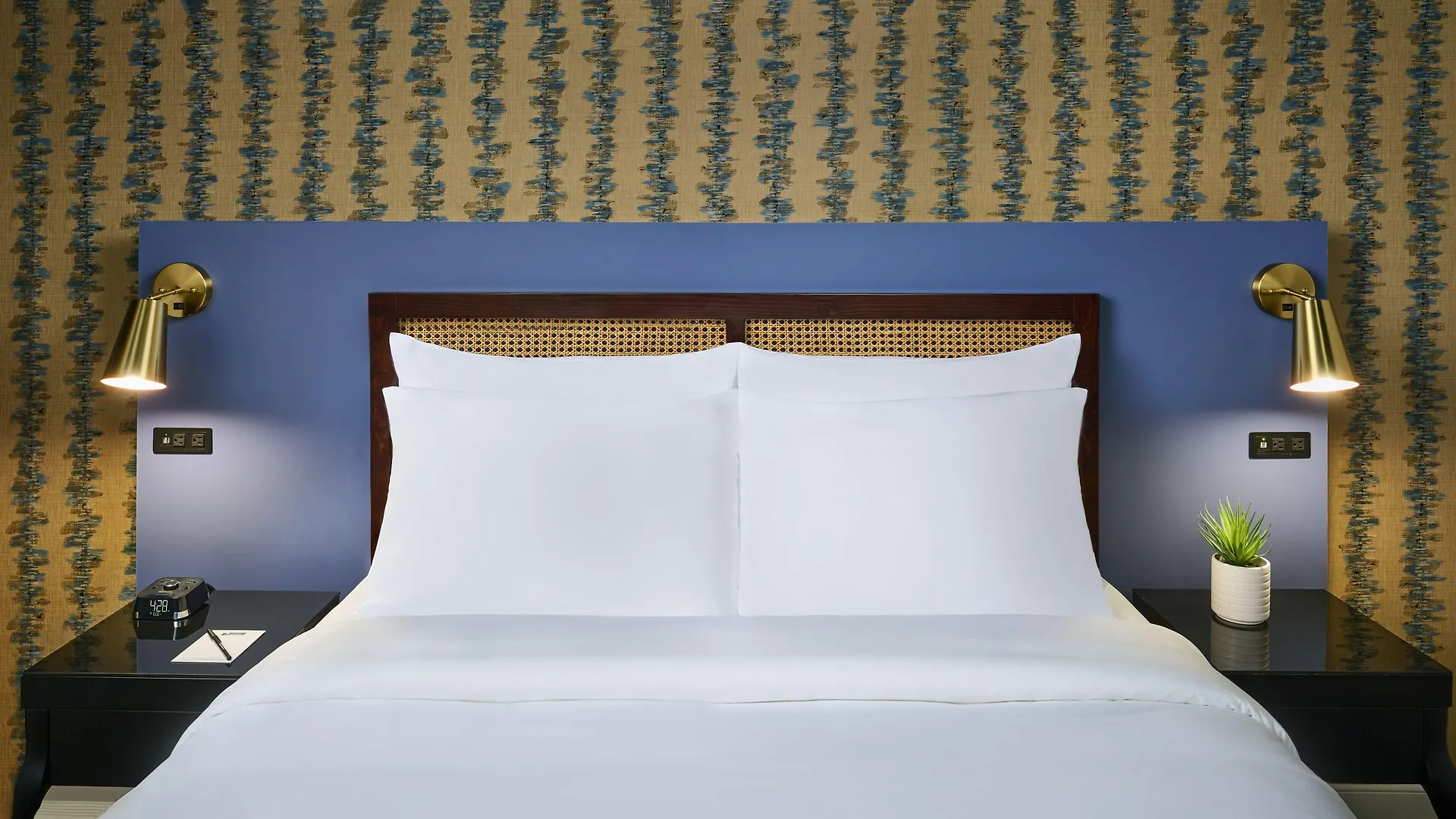 فندق فيكتوريا تورونتو 3*,