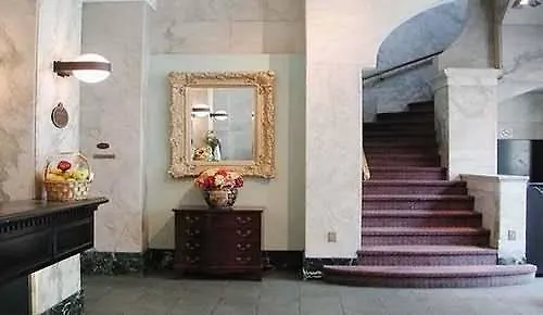 فندق فيكتوريا تورونتو