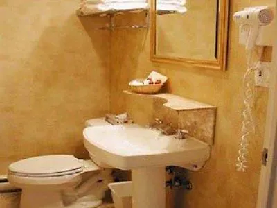 فندق فيكتوريا تورونتو