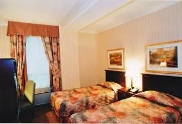 فندق فيكتوريا تورونتو