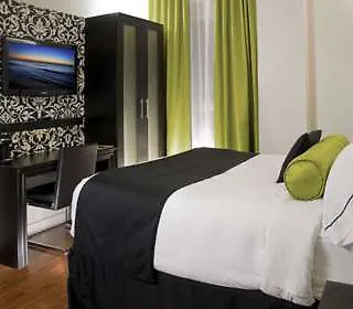 فندق فيكتوريا تورونتو